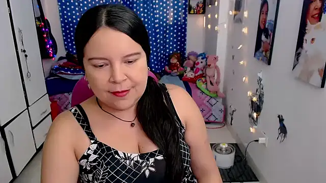 claryssa  online show from 12, 1, 2025