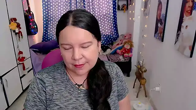 claryssa  online show from 10, 2, 2026