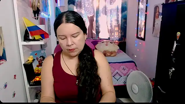 claryssa  online show from 3, 8, 2026