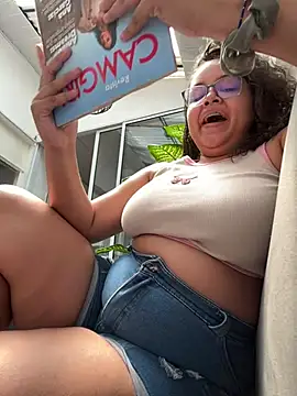 CurlyGirl 1 online show from 5, 2, 2025