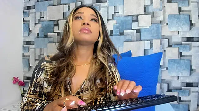 Snapshot of angel_dthroatt chatting on 25, 5, 2026 angel dthroatt online show from 25, 5, 2026