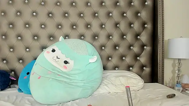 Snapshot of NadiaLyla chatting on 18, 7, 2026 NadiaLyla online show from 18, 7, 2026