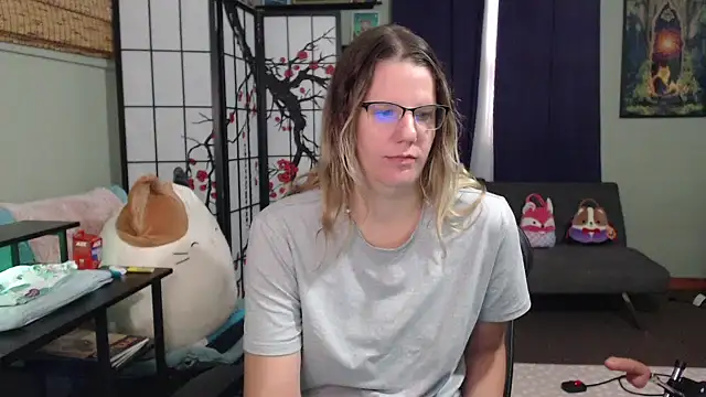 Snapshot of Sarahtineke chatting on 20, 10, 2025 Sarahtineke online show from 20, 10, 2025