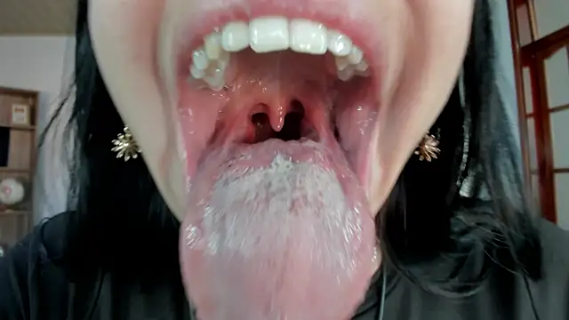 Katty mouth online show from 18, 1, 2025