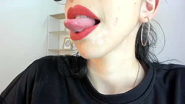 Katty mouth online show from 8, 10, 2025