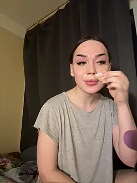 chups girl online show from 19, 4, 2026