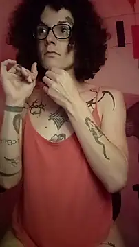 Snapshot of SuccubusTatuada chatting on 15, 10, 2025 SuccubusTatuada online show from 15, 10, 2025