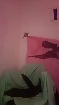 Snapshot of SuccubusTatuada chatting on 15, 10, 2025 SuccubusTatuada online show from 15, 10, 2025