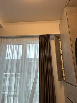 deliaroyal online show from 2, 12, 2025