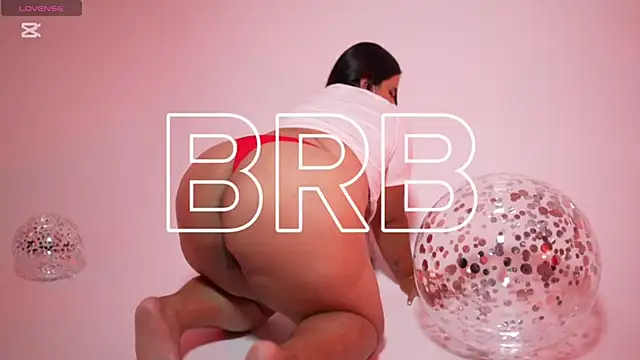 natalia curvy1 online show from 28, 12, 2024