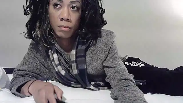 CaramelDipper online show from 3, 2, 2025