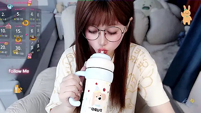 Snapshot of Sweet-18wanwan chatting on 23, 7, 2026 Sweet-18wanwan online show from 23, 7, 2026