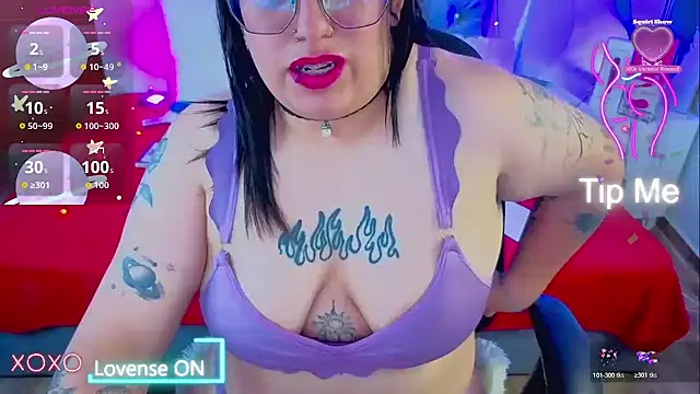 Snapshot of NatalieHarris chatting on 7, 8, 2026 NatalieHarris online show from 7, 8, 2026