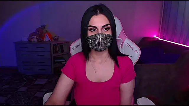   Yasmina   online show from 9, 3, 2025