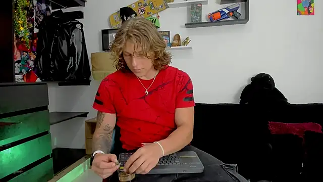 Tom Krakow online show from 10, 1, 2025