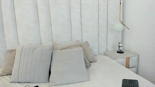 Snapshot of imkrystall chatting on 18, 12, 2025 imkrystall online show from 18, 12, 2025