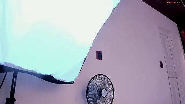 alicee smithh1 online show from 13, 12, 2024