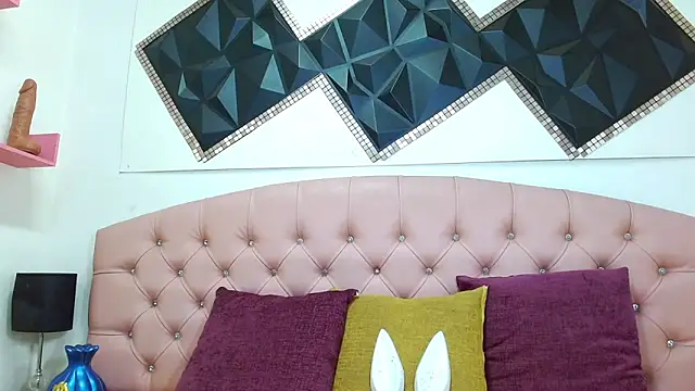 andrea safeira doll online show from 3, 2, 2026