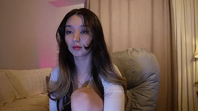 Snapshot of Sarasuo1 chatting on 12, 6, 2026 Sarasuo1 online show from 12, 6, 2026