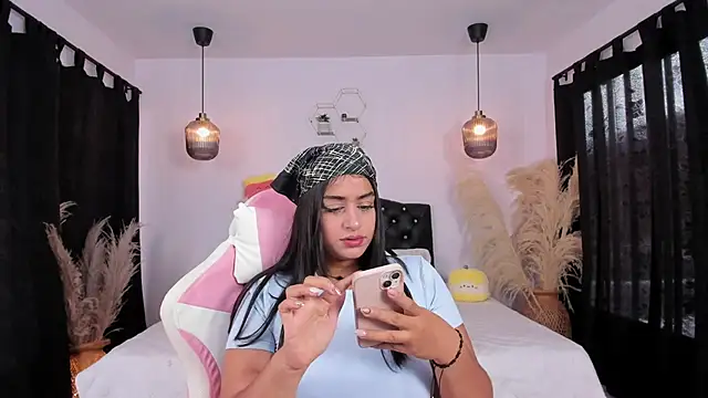 Snapshot of GabyRhodes chatting on 22, 2, 2025 GabyRhodes online show from 22, 2, 2025