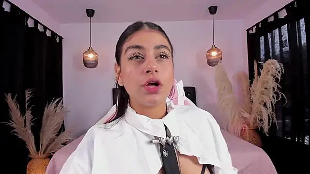 Snapshot of GabyRhodes chatting on 8, 3, 2025 GabyRhodes online show from 8, 3, 2025