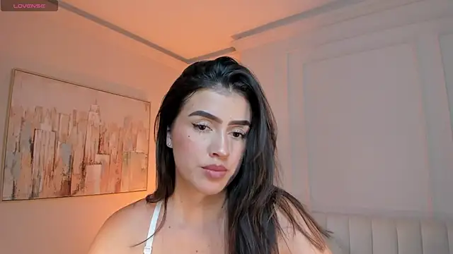 PaulinaSantos  online show from 7, 4, 2026