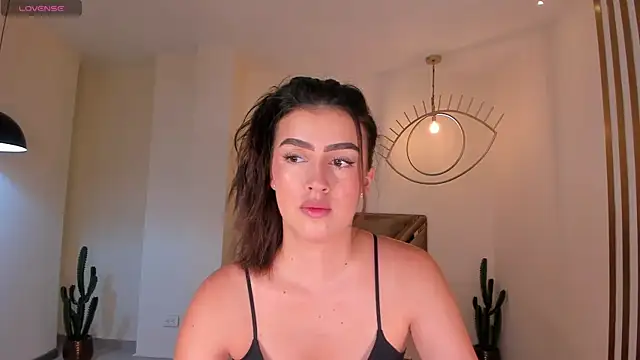 PaulinaSantos  online show from 3, 5, 2026