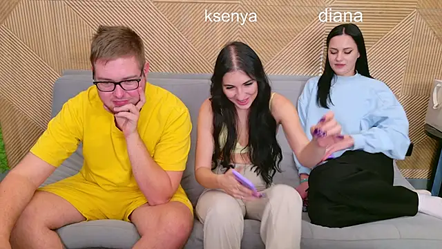 Ksenny online show from 4, 10, 2025