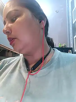 Snapshot of Dianaa9 chatting on 9, 2, 2025 Dianaa9 online show from 9, 2, 2025