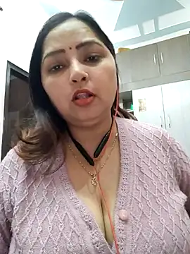 Snapshot of Dianaa9 chatting on 8, 3, 2025 Dianaa9 online show from 8, 3, 2025