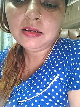 Snapshot of Dianaa9 chatting on 2, 10, 2025 Dianaa9 online show from 2, 10, 2025