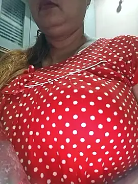 Snapshot of Dianaa9 chatting on 3, 10, 2025 Dianaa9 online show from 3, 10, 2025