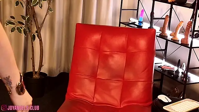 SophieCharm online show from 15, 7, 2026