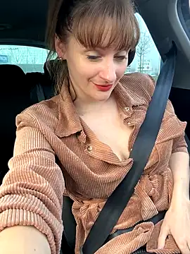 Snapshot of victoirenextdoor chatting on 4, 12, 2024 victoirenextdoor online show from 4, 12, 2024