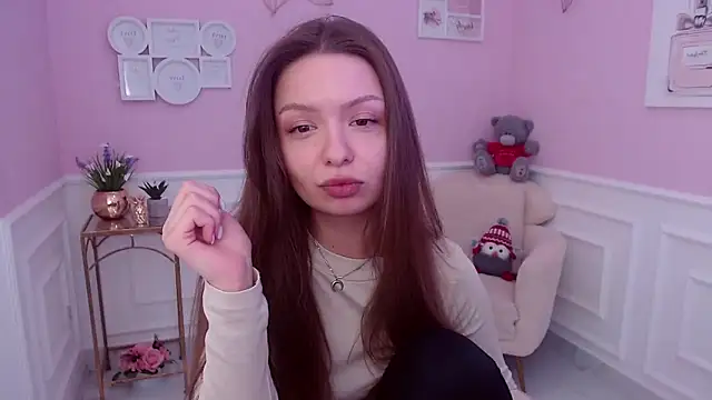 Snapshot of LucySkilar chatting on 11, 2, 2025 LucySkilar online show from 11, 2, 2025