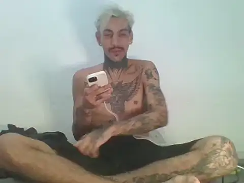 PitbullDiablo1 online show from 4, 11, 2025