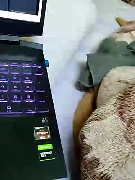 Snapshot of Brown_Munda047 chatting on 4, 12, 2024 Brown Munda047 online show from 4, 12, 2024