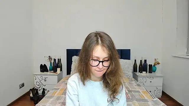 Snapshot of AfinaCutie chatting on 21, 1, 2025 AfinaCutie online show from 21, 1, 2025