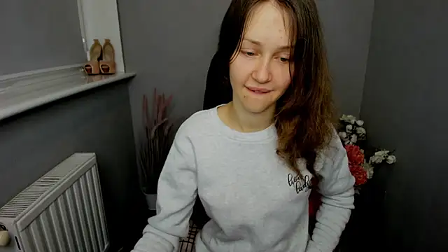 Snapshot of AfinaCutie chatting on 8, 2, 2025 AfinaCutie online show from 8, 2, 2025