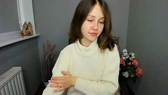 Snapshot of AfinaCutie chatting on 7, 3, 2025 AfinaCutie online show from 7, 3, 2025