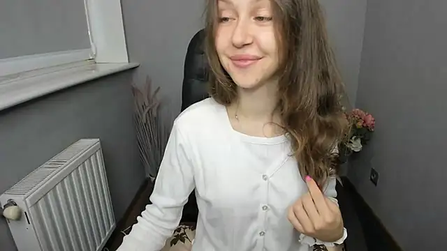 Snapshot of AfinaCutie chatting on 20, 9, 2025 AfinaCutie online show from 20, 9, 2025