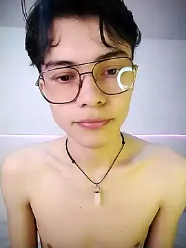 Dmitri Aksnes online show from 1, 12, 2025