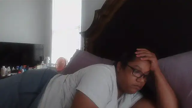 ebonyred online show from 6, 8, 2026