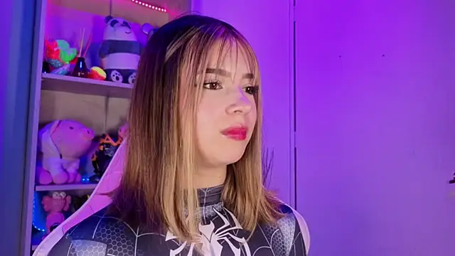 EmilyMiller  online show from 13, 2, 2026