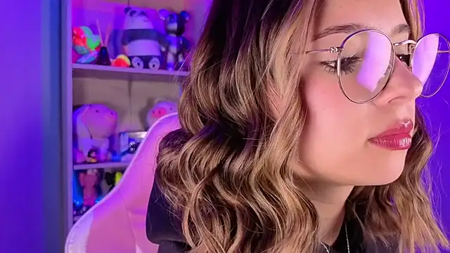 EmilyMiller  online show from 30, 4, 2026