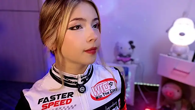EmilyMiller  online show from 5, 8, 2026