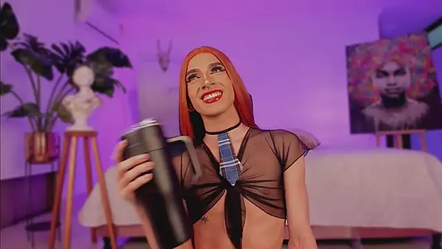 Taylor  foxxx online show from 8, 1, 2025