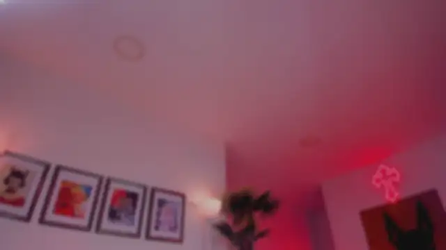 Taylor  foxxx online show from 29, 4, 2026