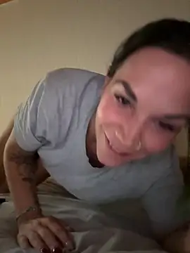 Lady Knaller online show from 8, 10, 2025