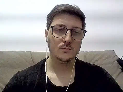 Snapshot of ShiitakeBR chatting on 5, 12, 2024 ShiitakeBR online show from 5, 12, 2024